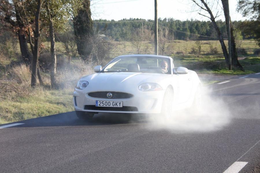  Jaguar XKR Coupe 2009 года  (фото 12 из 132)